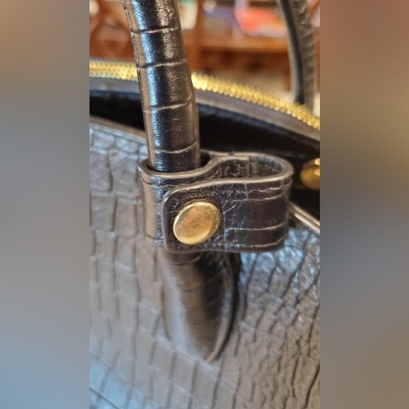 Antonio Melani crocodile embossed leather bag removable zip bag & should… - Picture 2 of 16